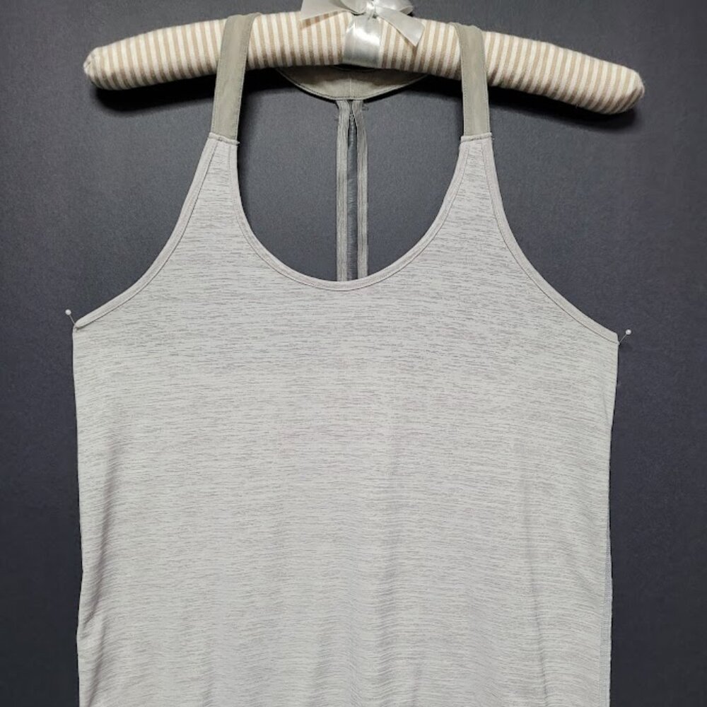 Punto Blanco "Define" Active Tank Top Size M Racer Back Reflective Strip